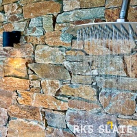 Натуральный камень для фасада RKS SLATE Multi Quartz Strips